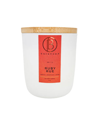 Tobacco, peppercorn and amber candle. Soy wax. Wood wick. Clean burning.