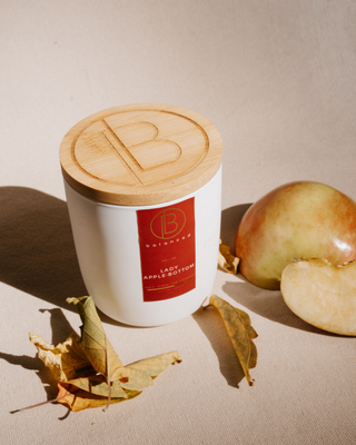 Lady Apple-Bottom